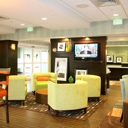 Hampton Inn Anderson/Alliance Business Park Интериор снимка