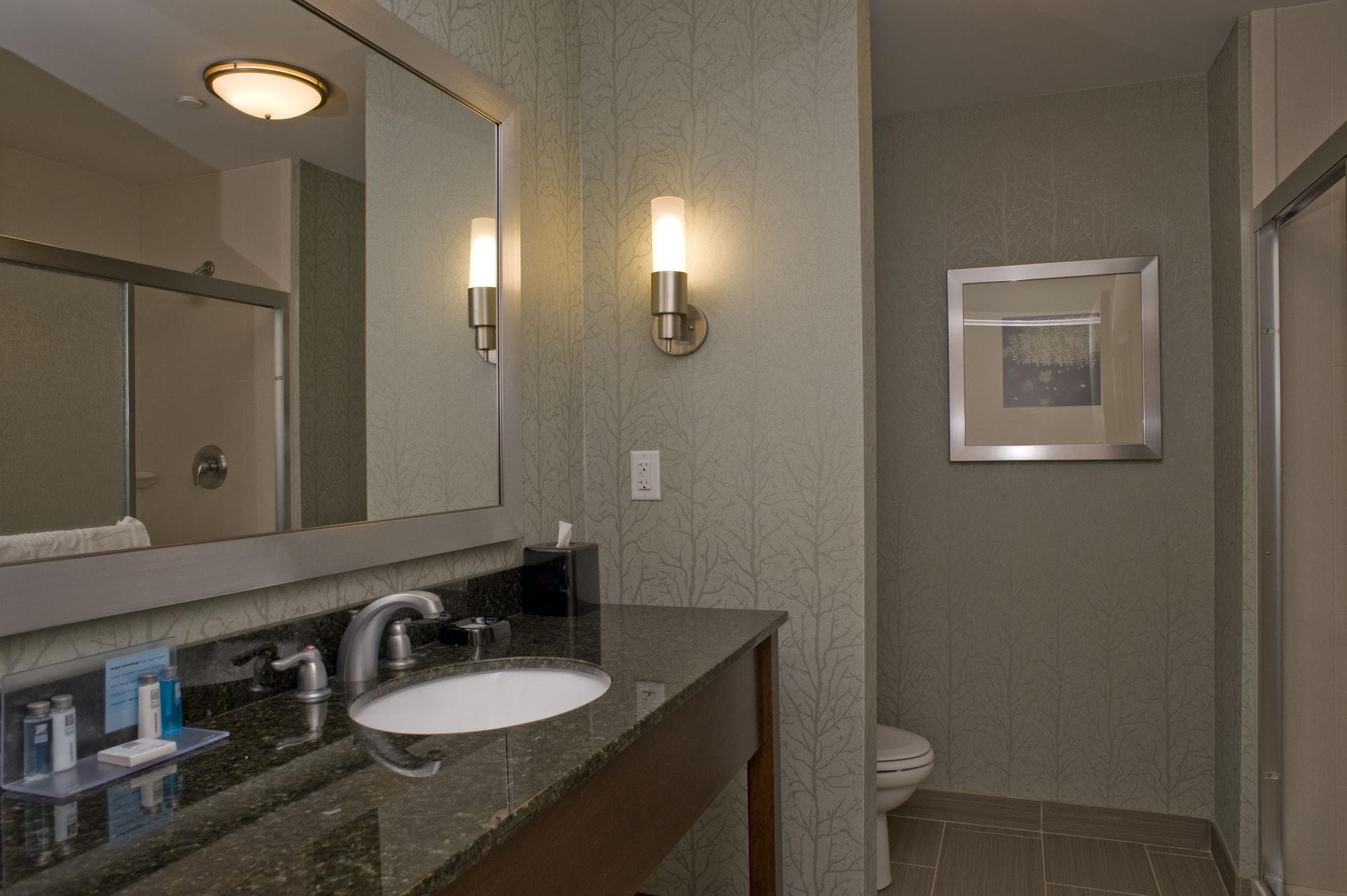 Hampton Inn Anderson/Alliance Business Park Екстериор снимка