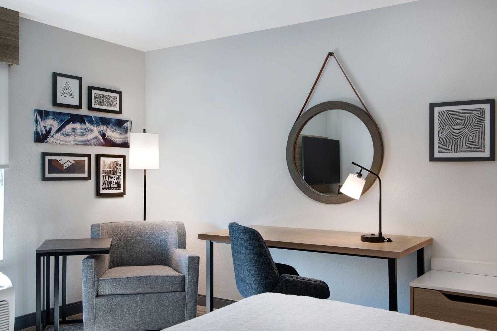 Hampton Inn Anderson/Alliance Business Park Екстериор снимка