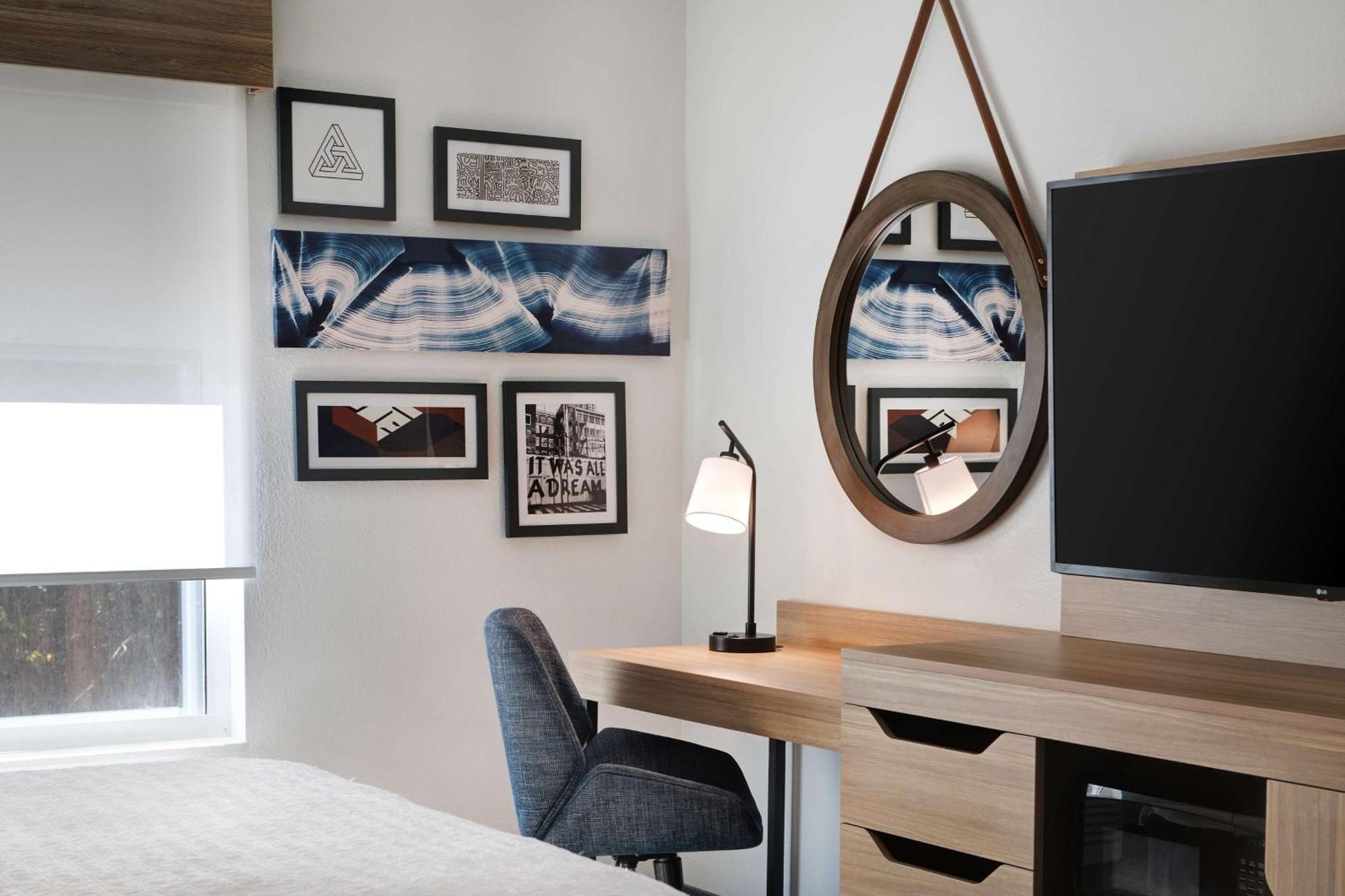 Hampton Inn Anderson/Alliance Business Park Екстериор снимка