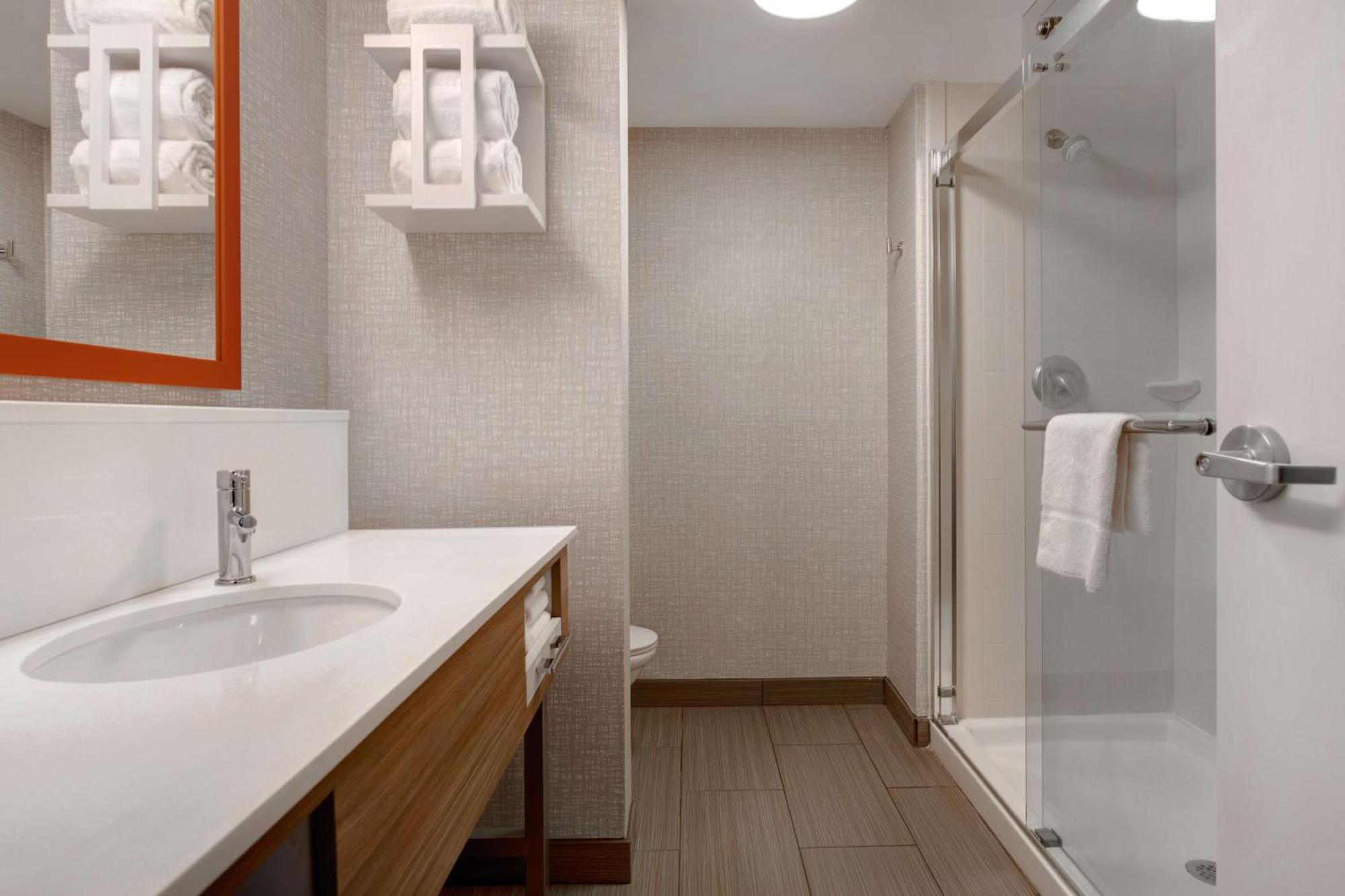 Hampton Inn Anderson/Alliance Business Park Екстериор снимка