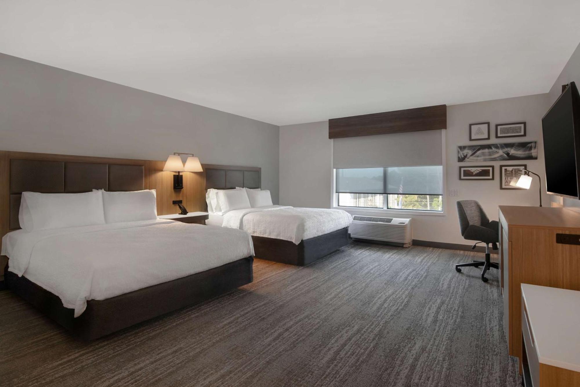 Hampton Inn Anderson/Alliance Business Park Екстериор снимка