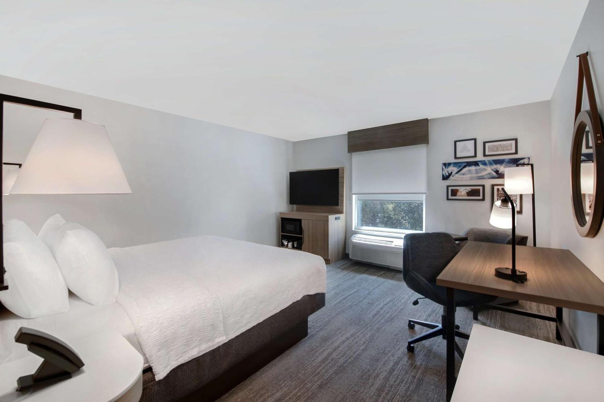 Hampton Inn Anderson/Alliance Business Park Екстериор снимка
