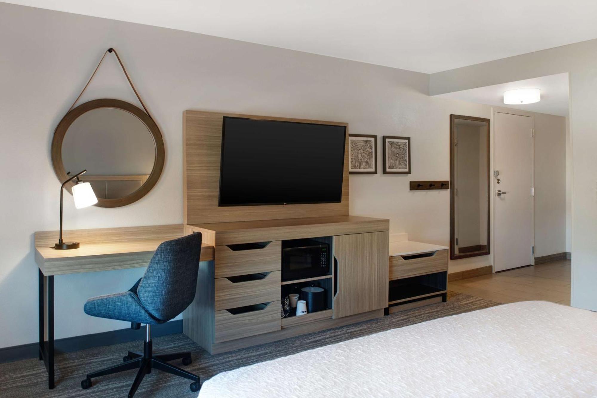 Hampton Inn Anderson/Alliance Business Park Екстериор снимка