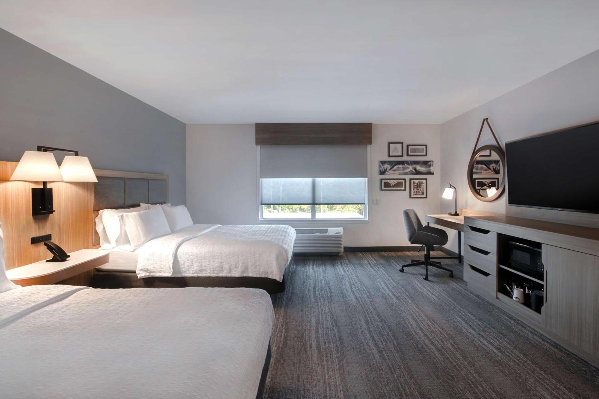 Hampton Inn Anderson/Alliance Business Park Екстериор снимка