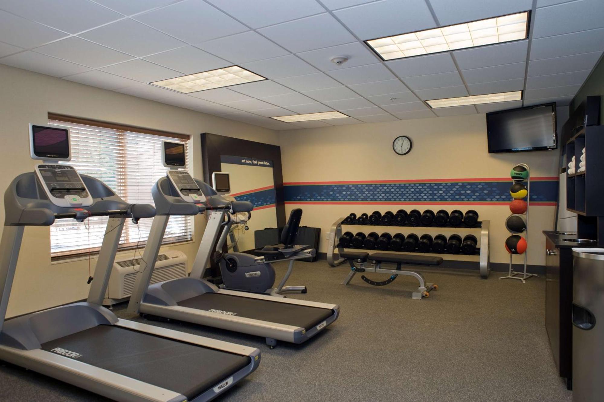 Hampton Inn Anderson/Alliance Business Park Екстериор снимка