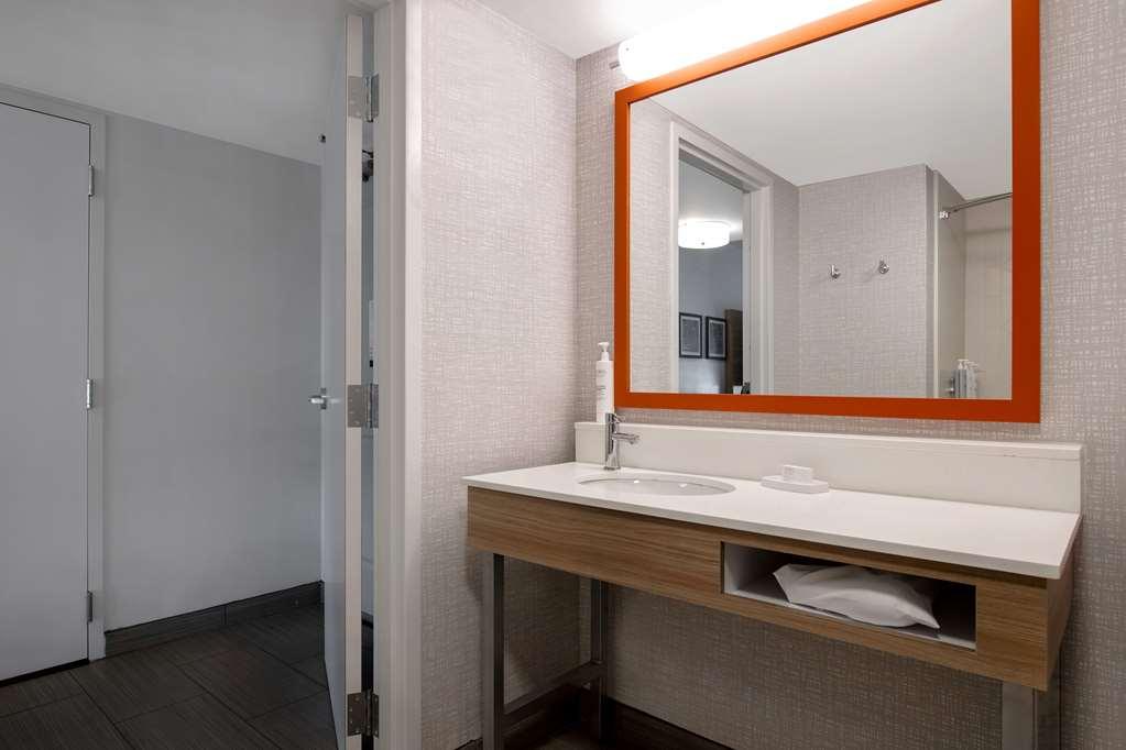 Hampton Inn Anderson/Alliance Business Park Стая снимка