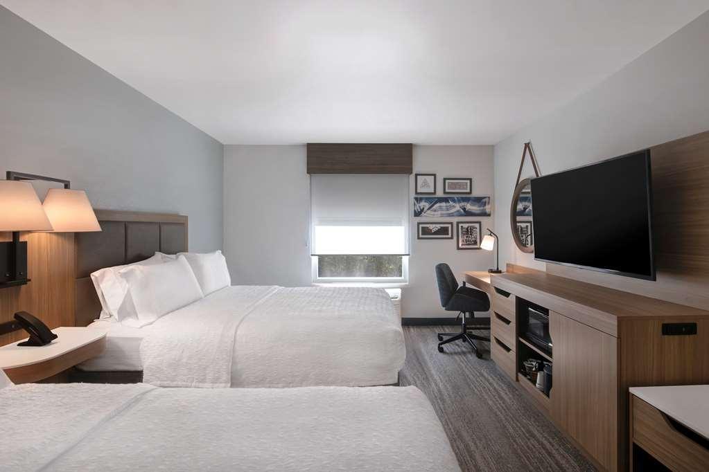 Hampton Inn Anderson/Alliance Business Park Стая снимка