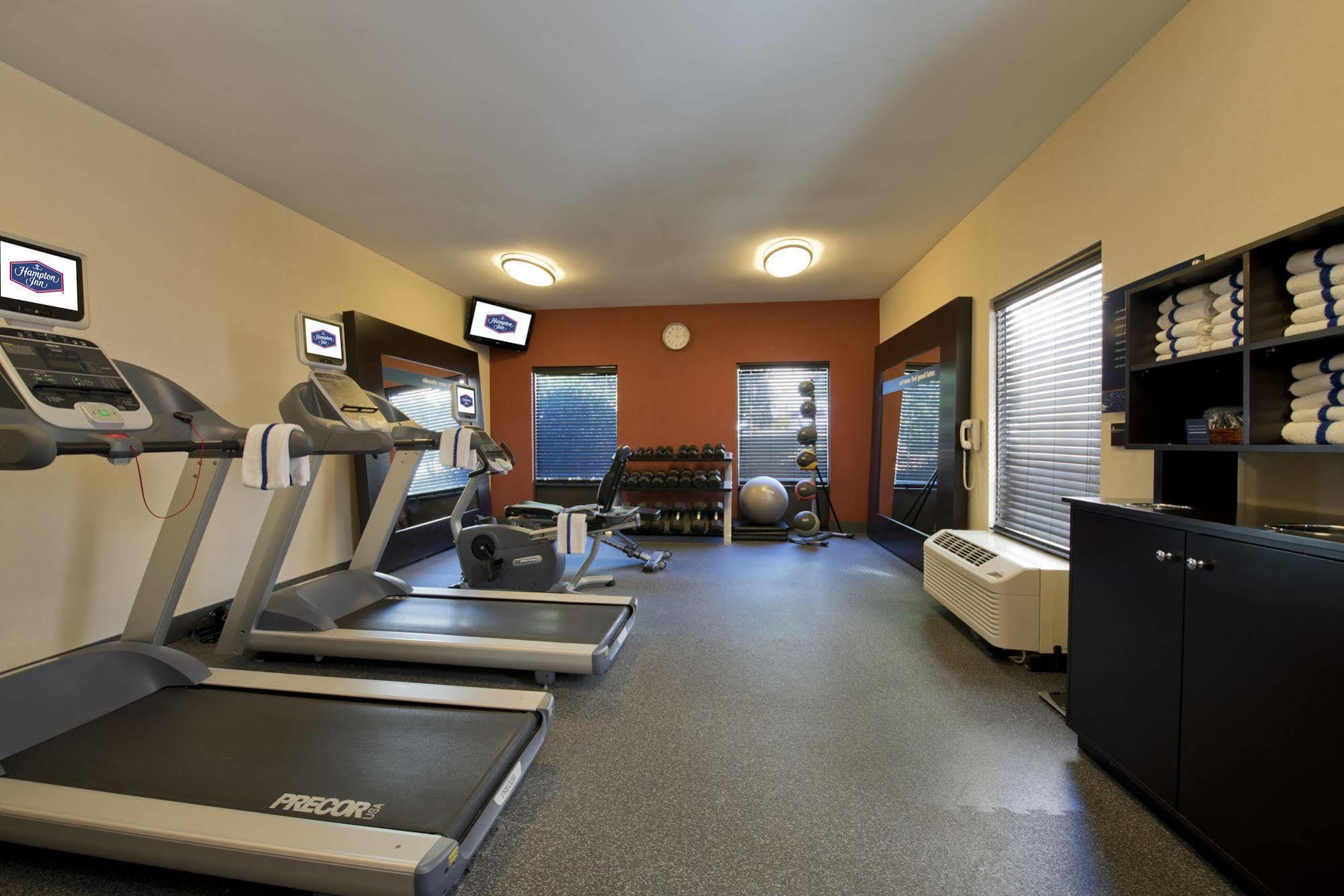 Hampton Inn Anderson/Alliance Business Park Екстериор снимка